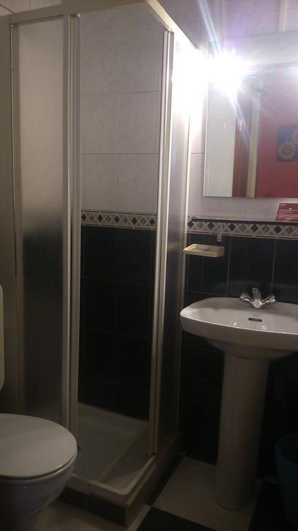 Hostal El Camionero Burguillos Del Cerro الغرفة الصورة